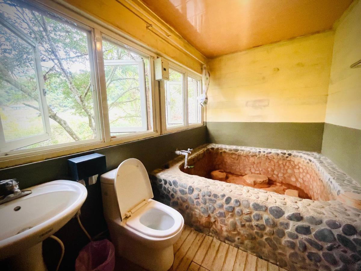 森之秘湯 Mhuwe Hotspring Apartment Renai Room photo